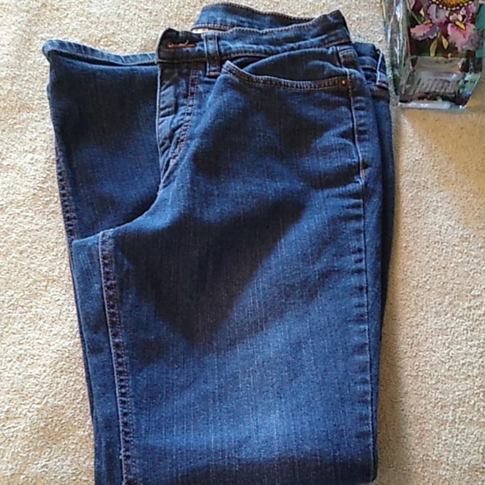 Jeans - Picture 2 of 3